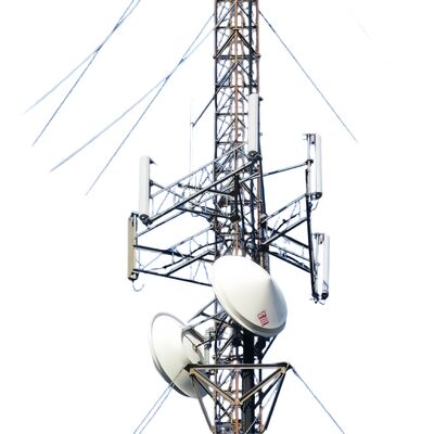 ANSI/TIA-222-G-H-F এবং স্ট্রাকচারাল পারফরম্যান্সের জন্য ইউরোপীয় EN স্ট্যান্ডার্ডগুলির সাথে নকশা সম্মতিতে গায়েড ওয়্যার টাওয়ার