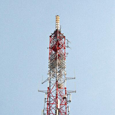 35M আবহাওয়া প্রতিরোধী 3 পায়ে টিউবুলার ইস্পাত টাওয়ার টেলিযোগাযোগ মাইক্রোওয়েভ পর্যবেক্ষণ এবং পর্যবেক্ষণ ইনস্টলেশনের জন্য ডিজাইন করা