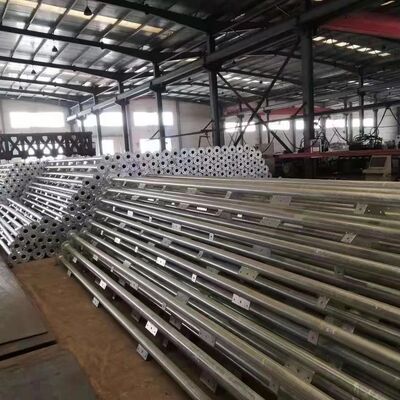 শক্তিশালী কাঠামোগত সমর্থন প্রদানকারী ভারী গজ 3 পায়ে টিউবুলার ইস্পাত টাওয়ার যোগাযোগ এবং ইউটিলিটি ইনস্টলেশন