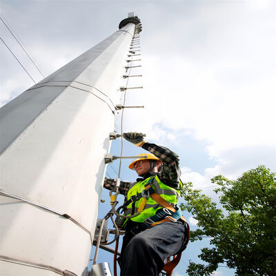 জিবি টি এবং EN 10025 মান পূরণ করে উচ্চ প্রসার্য ইস্পাত এবং হালকা ইস্পাত গ্রেড বৈশিষ্ট্যযুক্ত Monopole টাওয়ার টেলিযোগাযোগ কাঠামো