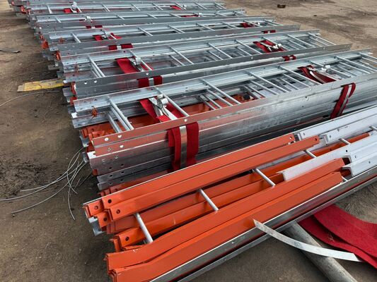 3 লেগড কৌণিক ইস্পাত টাওয়ার ANSI TIA 222 ডিজাইন কোড এবং উচ্চ প্রসার্য ইস্পাত সামগ্রী সহ ত্রিভুজাকার ওয়্যারলেস কমিউনিকেশন টাওয়ার