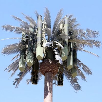 বায়োনিক ট্রি টাওয়ার সুরক্ষিত সমাবেশের জন্য আইএসও 898 1 মান পূরণ করে 4 8 6 8 এবং 8 8 গ্রেডের বোল্ট এবং বাদাম দিয়ে সজ্জিত